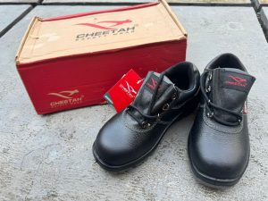 Harga sepatu Cheetah